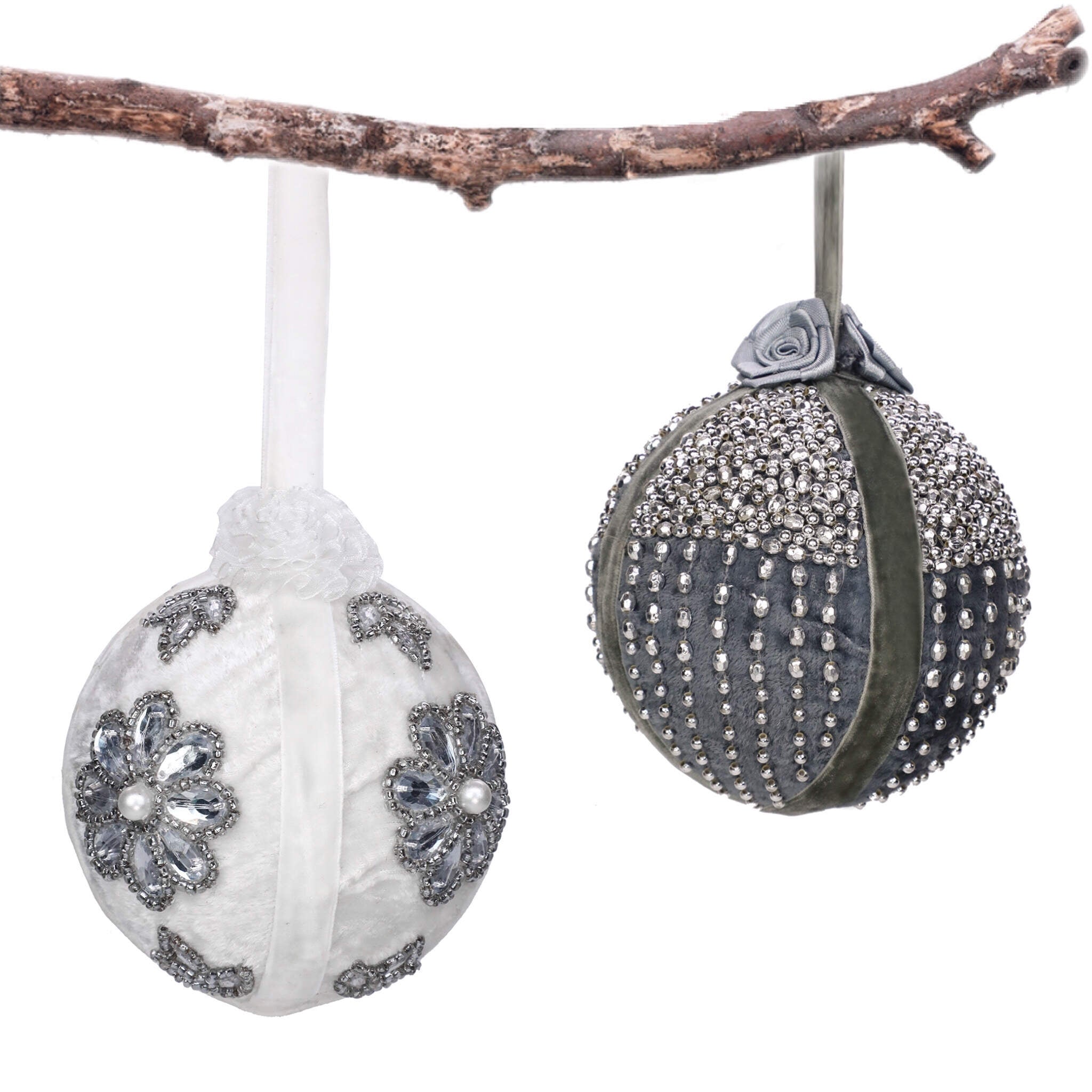 OOH LA LA Beaded Christmas Hanging in White & Grey, Set of 2