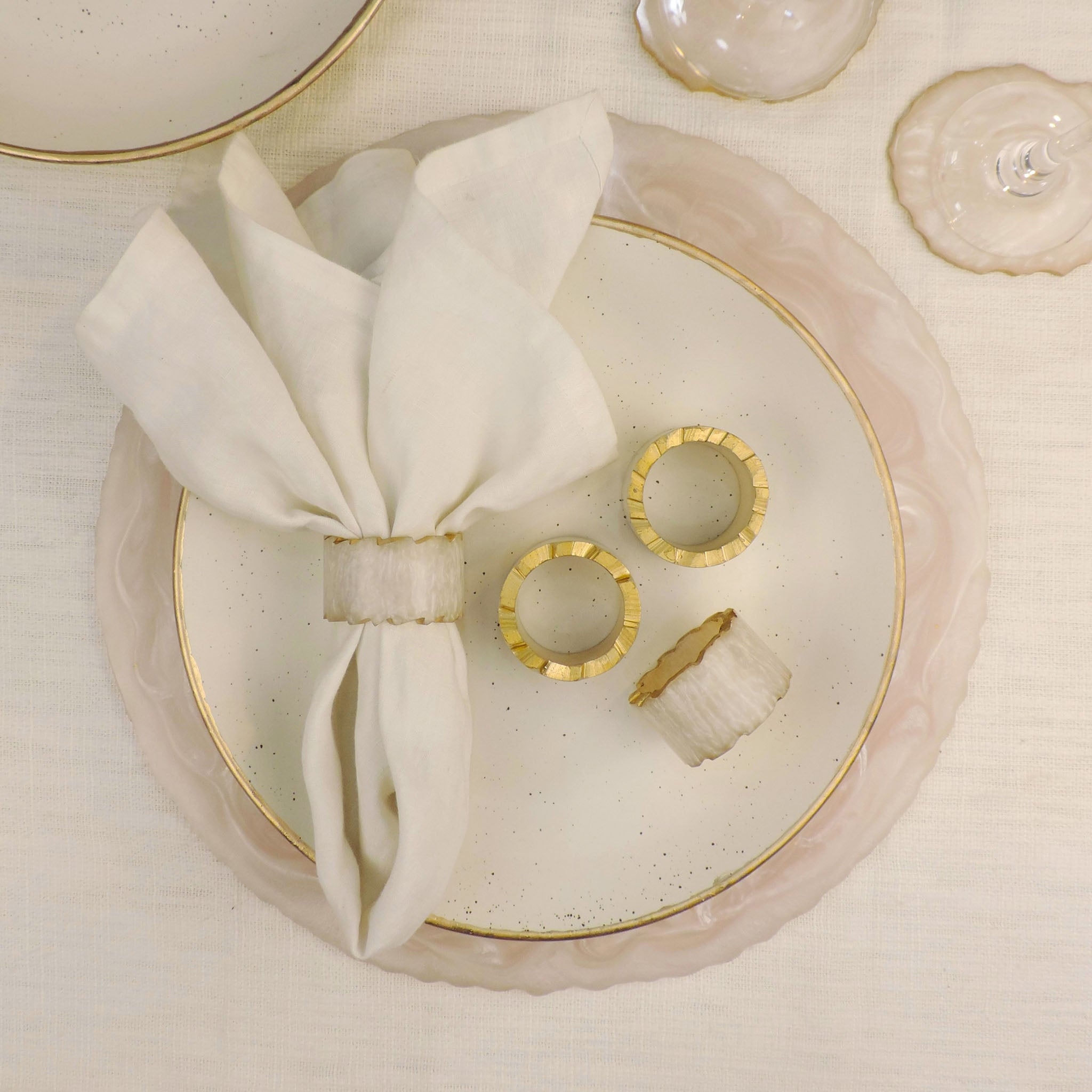 Glamour Napkin Ring in White, Set of 4