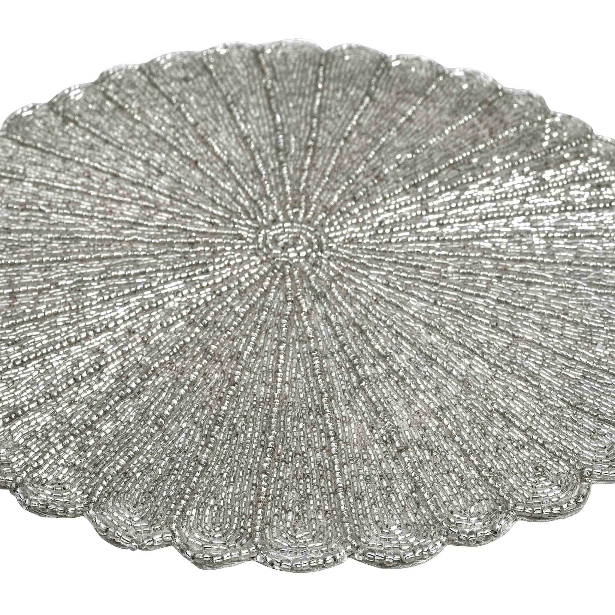 Scalloped Embroidered Placemat in Silver, Set of 2/4