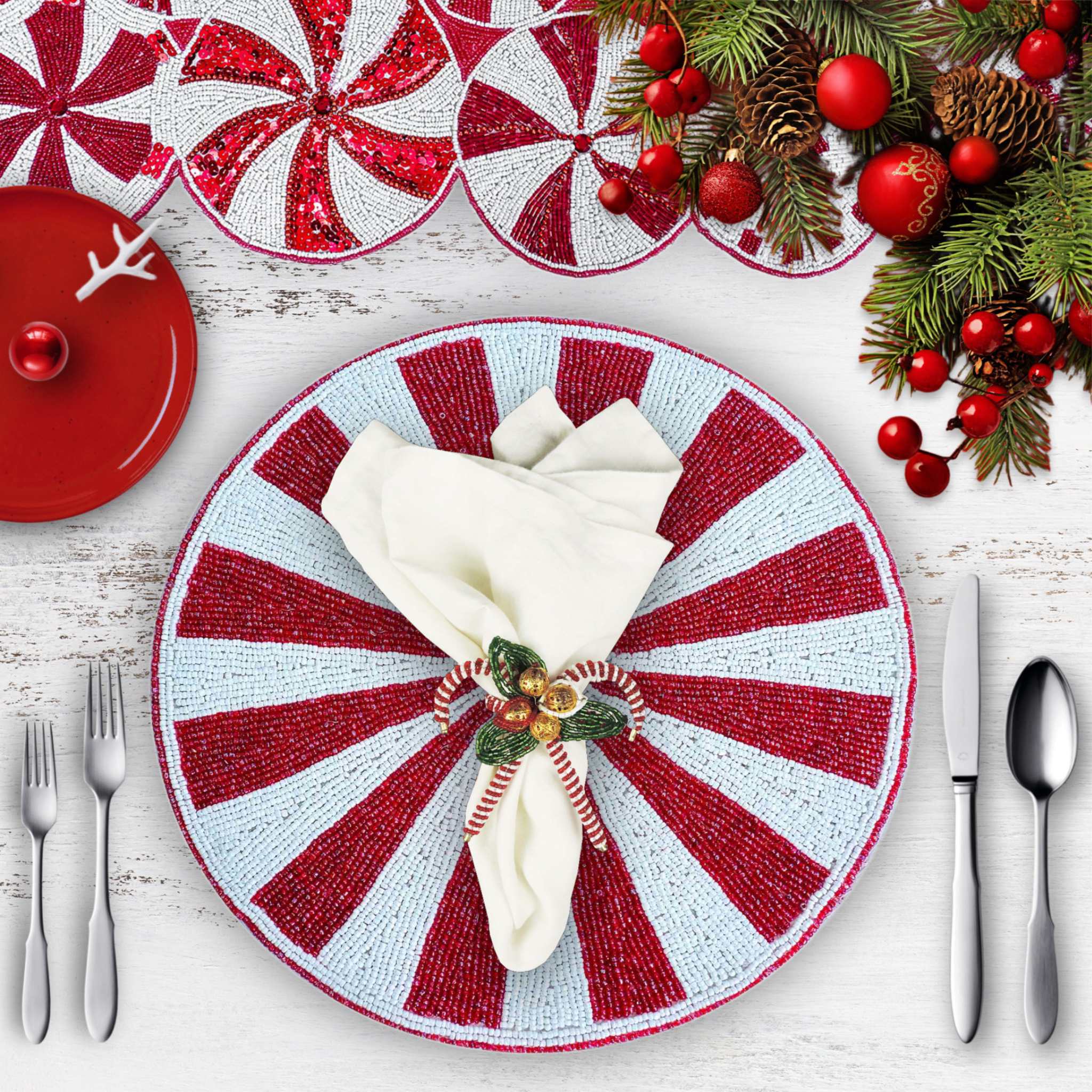 Minted Bead Table Setting for 4 - Embroidered Holiday Placemats, Napkin Rings & Table Runner in Red & White