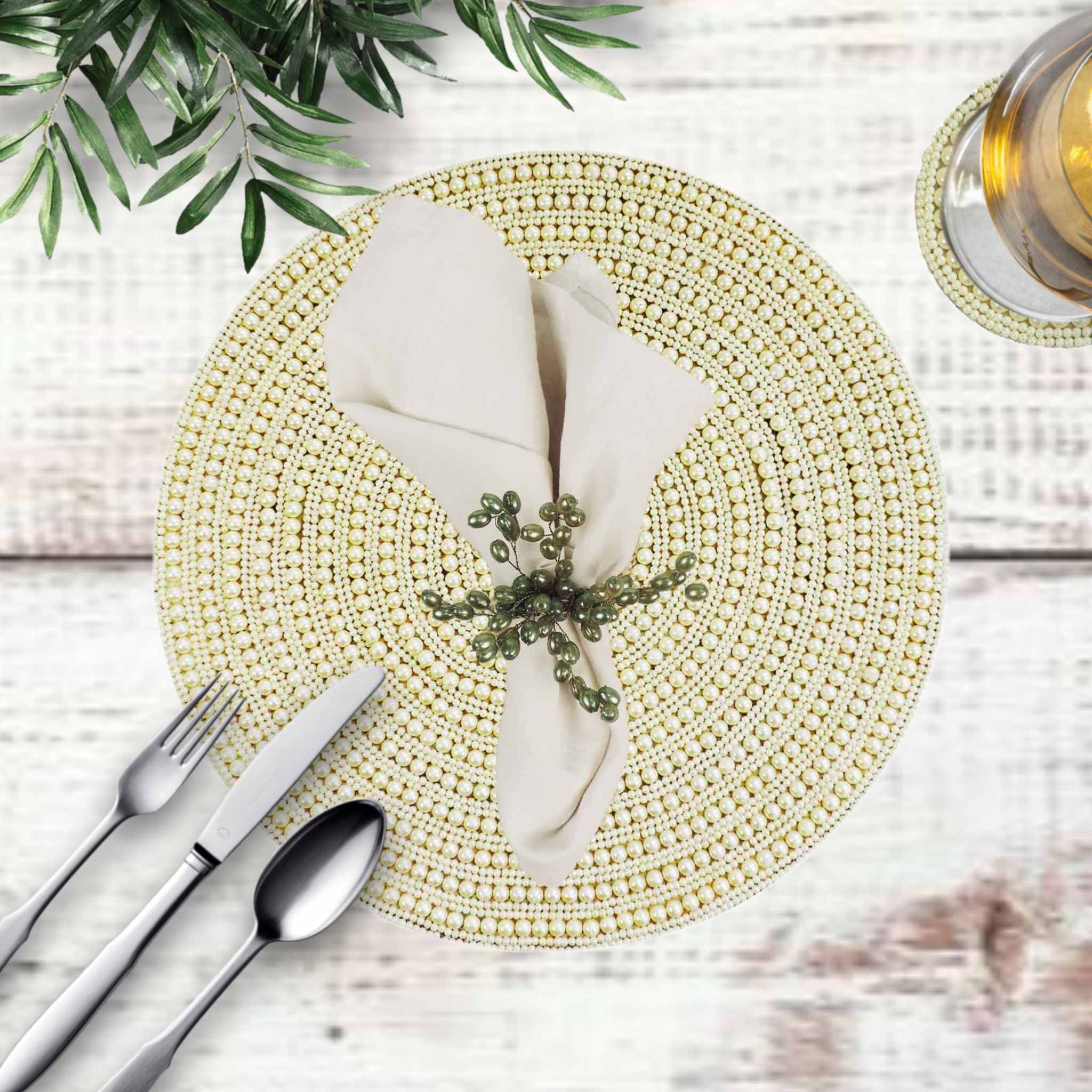 Whirl Bead Embroidered Placemat in Cream, Set of 2/4